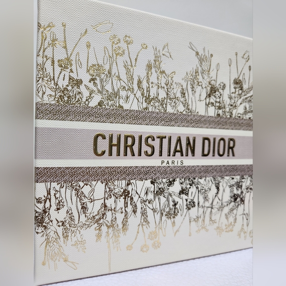 DIOR Gift Box - Picture 10 of 12